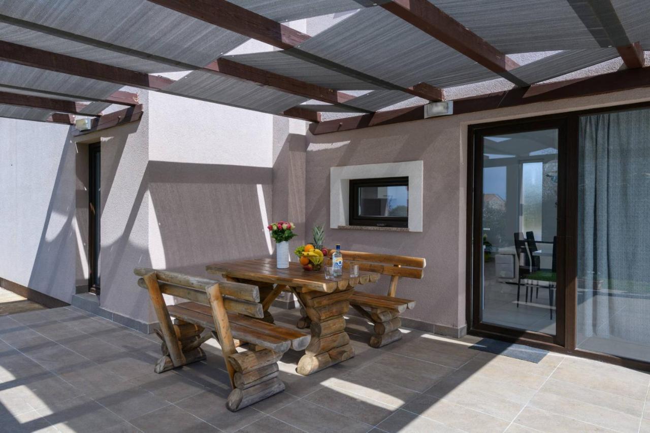 הוילה וודניאן Bobo Family House With Pool מראה חיצוני תמונה