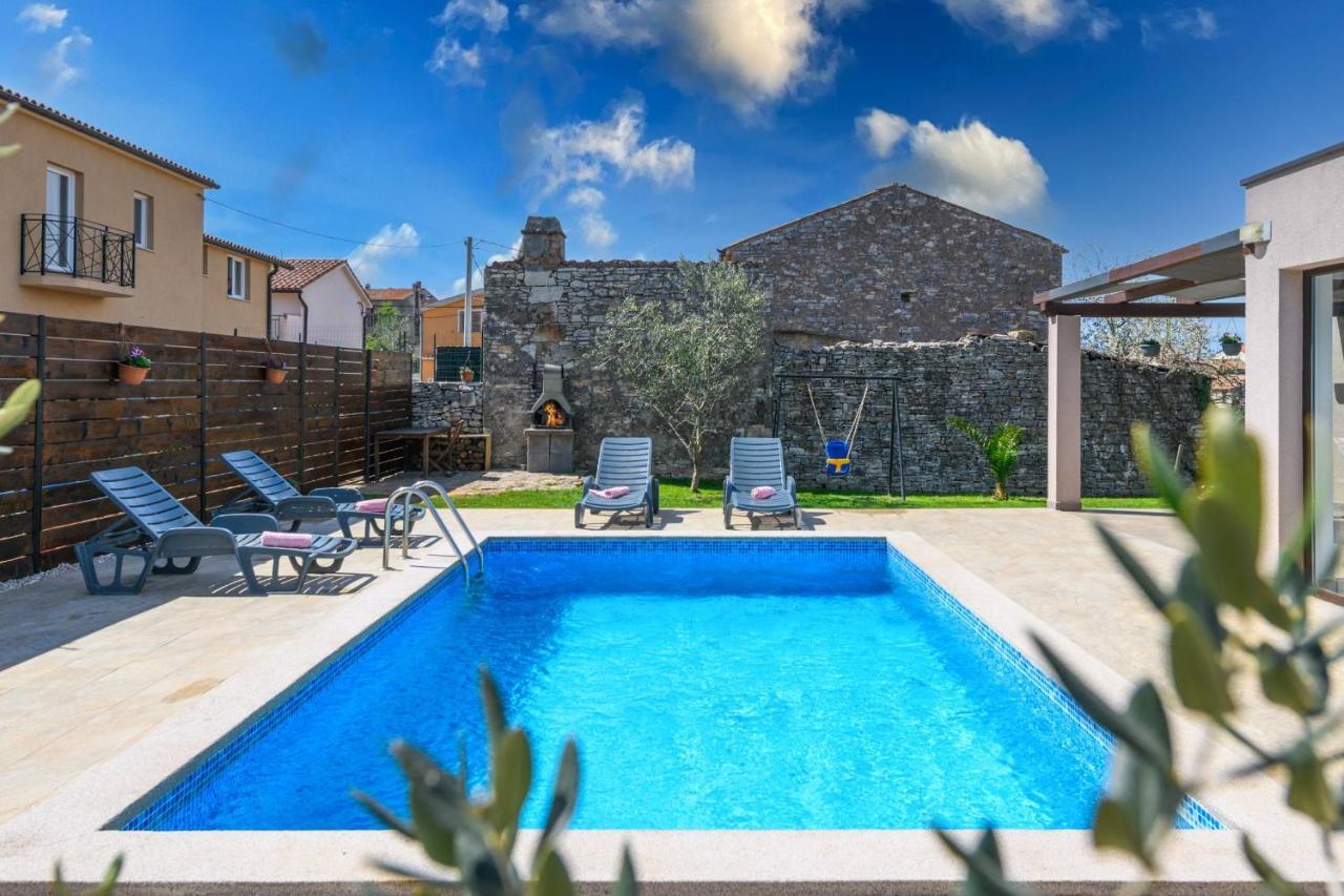 הוילה וודניאן Bobo Family House With Pool מראה חיצוני תמונה